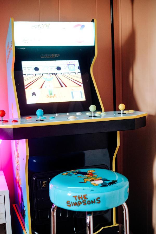 Giggling Creek Cottage - Bedjet! King Sized! Gazebo, 45 Acres, Arcades, Nintendo, More Henry ภายนอก รูปภาพ